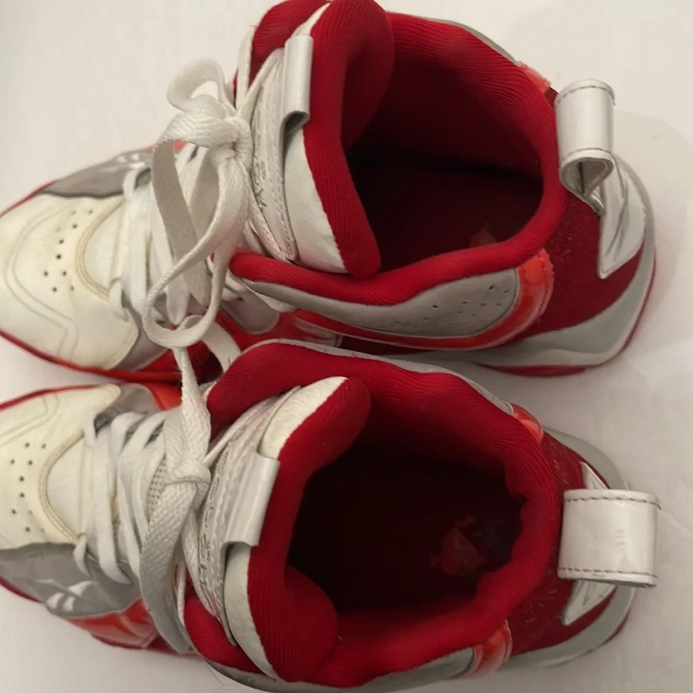 REEBOK KAMIKAZE 2 MID GHOST OF CHRISTMAS PAST WHITE/RED SNEAKERS MENS SIZE 8.5